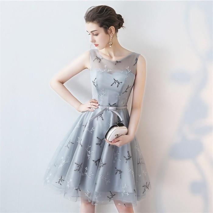 パーティードレス ミニドレス 成人式 結婚式ドレス ノースリーブ ウエディングドレス 膝丈 着痩せ 大人 上品 お呼ばれ 食事会 二次会 披露宴 卒業式 lf0065 6,667円