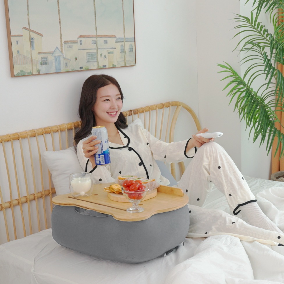 ヒーリングベア くま クッションテーブル プレミアム 木製