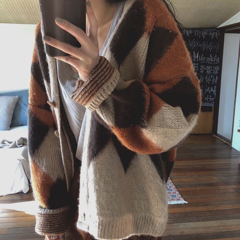 アウター カーディガン レディース 秋冬 春 かわいい 暖かい もこもこアウター 長袖 ボリューム袖 Vネック 襟なし BIGシルエット もこもこ モコモコ ふわふわ 前開き 編み込み 茶色 ブラウン