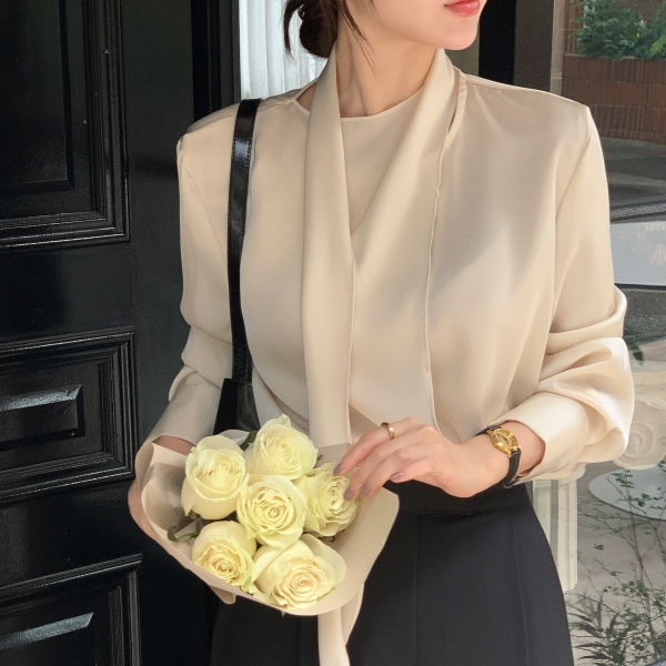 （タイポイント／フェミニンムード） スカーフタイ サテンブラウス bs8495