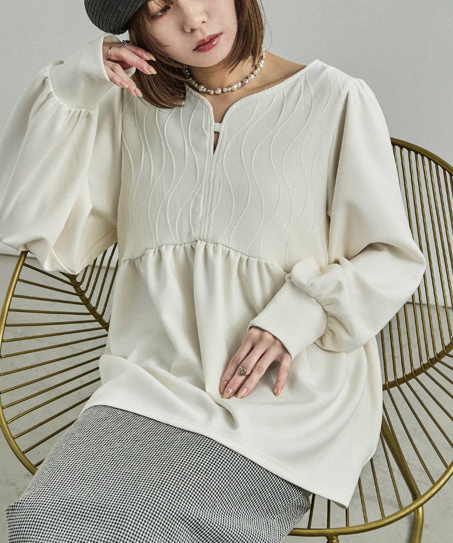 ウェーブ切り替え ペプラムポンチトップス ブラウス スウェット パーカー ゆったり 長袖 大きめ きれいめ レディース 韓国ファッション ガーリー カジュアル 5,079円