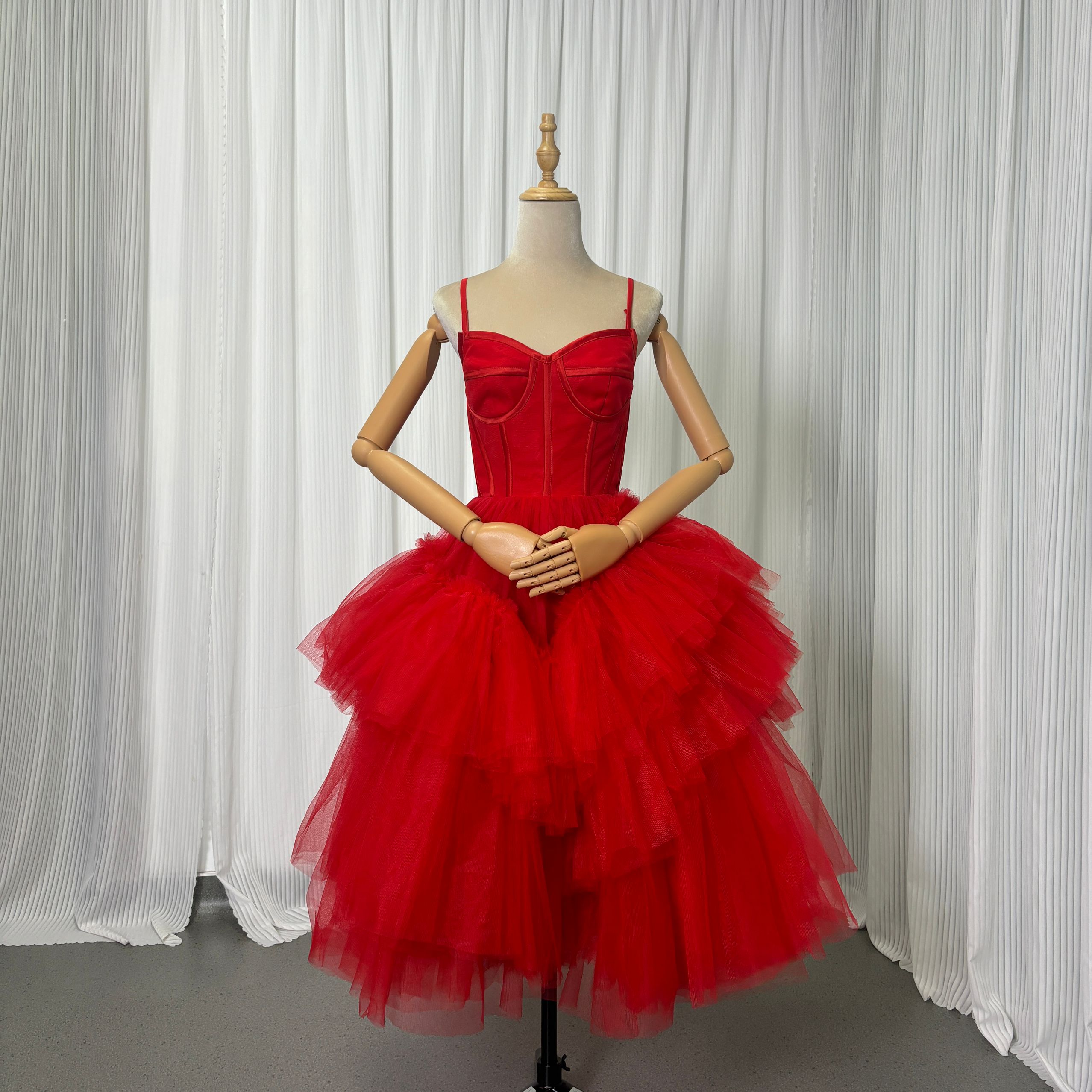 カラードレス 赤 キャミソール 編み上げ アシンメトリードレス ミモレ丈 前撮り