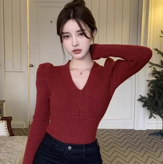 パフスリーブVネックニット パフスリーブ Vネック ニット 赤 レッド 黒 ブラック 白 ホワイト 灰色 グレー 韓国 オルチャン レディース ボリュームスリーブニット 韓国ニット 韓国セーター