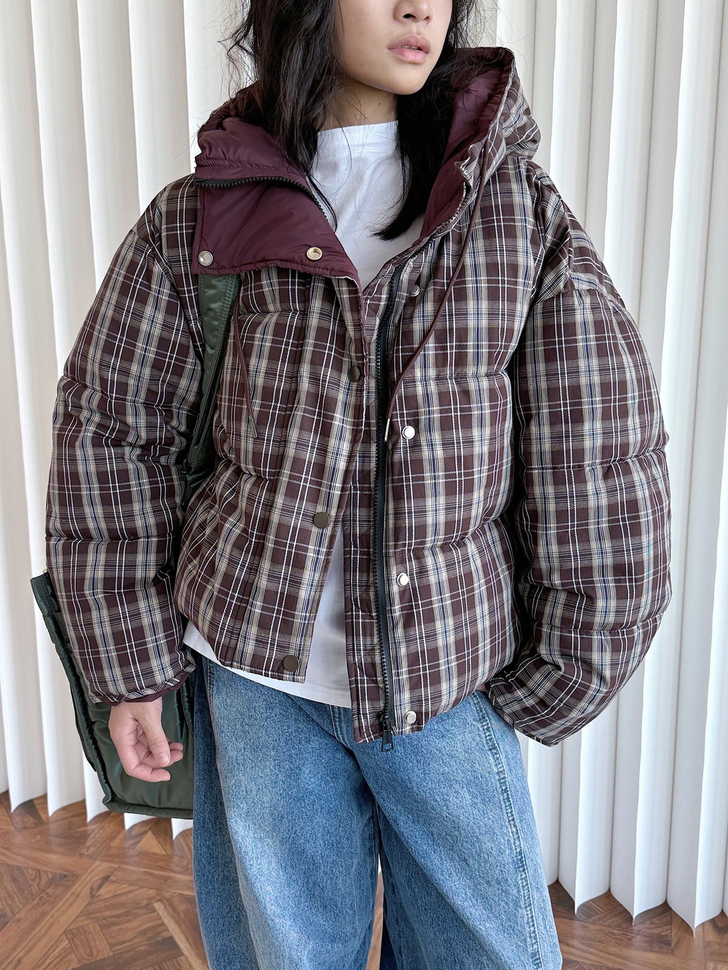 ルーヴル冬の新型韓国版のおしゃれなレトロな格子縞は帽子の綿服と快適で暖かいです