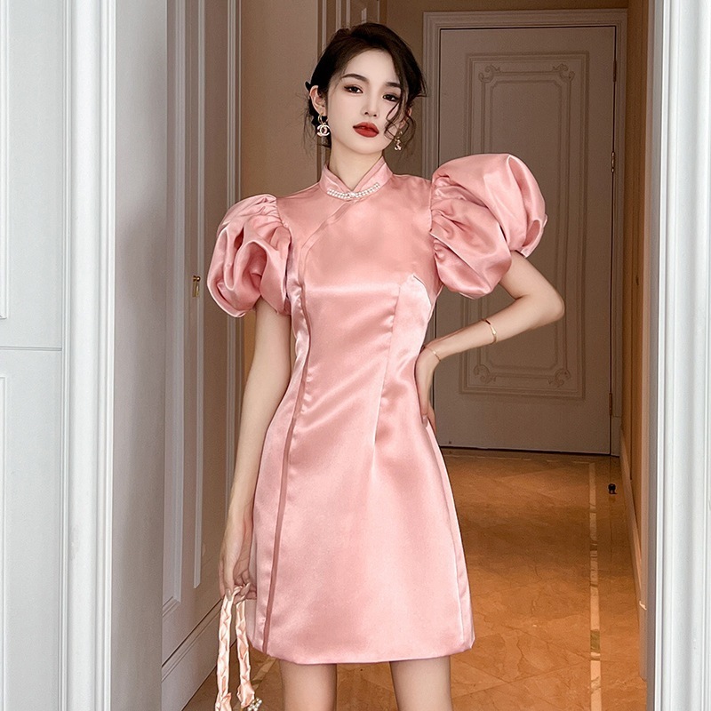 2024 夏の新スタイル若い女の子改良されたチャイナドレスデザインパフスリーブピンクドレス女性 5802