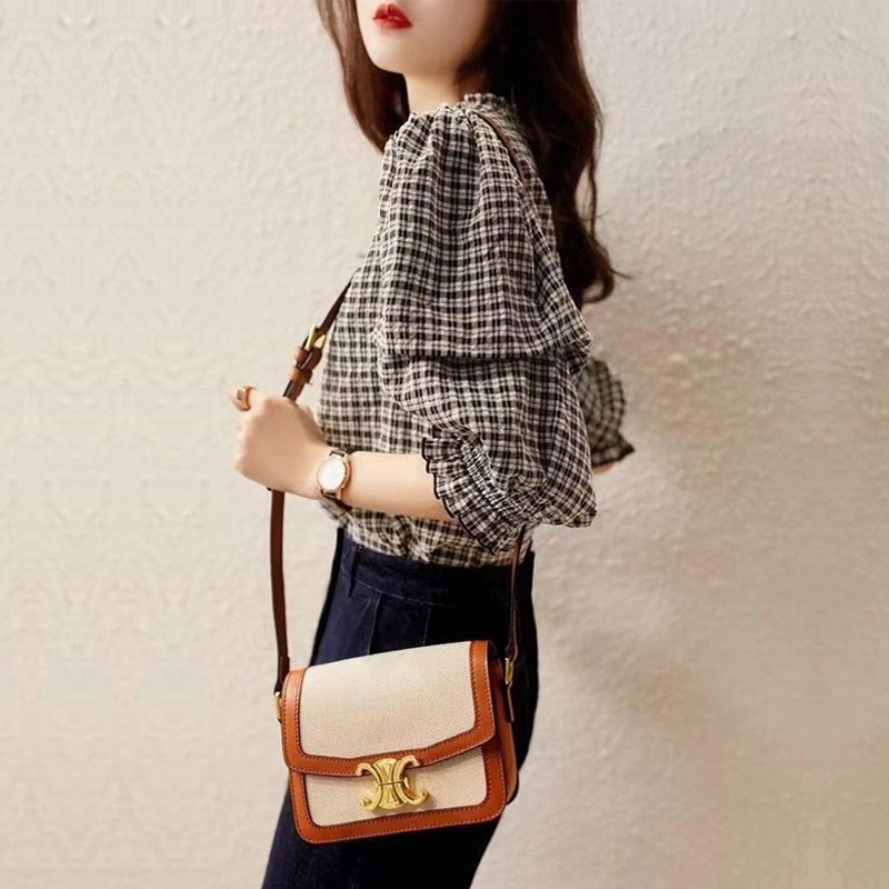 キャンディパフスリーブ チェック柄トップス カジュアルトップス トップス プルオーバー 袖あり 7分袖 七分袖 Uネック スリム Iライン スマート かわいい 可愛い きれいめ カジュアル