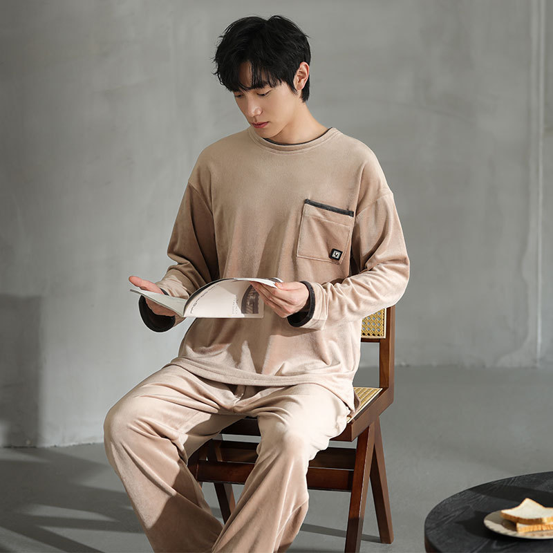 男性用アイランドベルベットパジャマ2024年秋冬新作ベルベット厚みのある長袖カジュアル暖かいホーム服セット