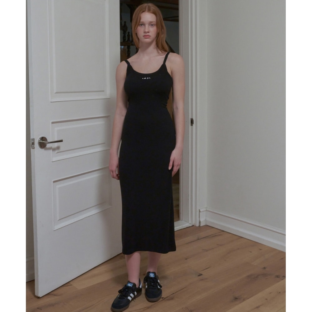 INJIACTIVE キャップ付きリブ付きマキシドレスブラック