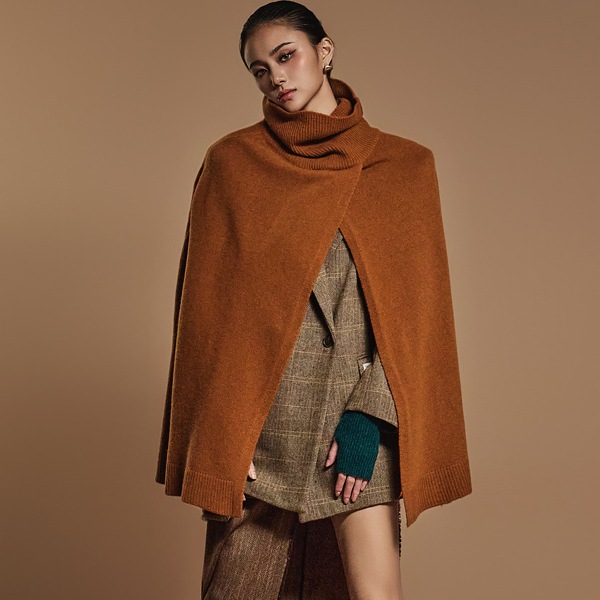 J2474 タートルネック ウール ケープ 12,928円