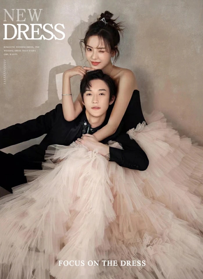 売り切れ注意レディースドレス 花嫁ドレス 結婚式 ウェディングドレス パーティードレス 宴会 高級感 エレガント 二次会 披露宴 撮影 着痩せ 編み上げ/ファスナー ロングドレス 上品 きれいめ 姫系