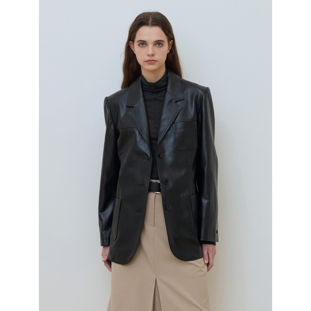 エーティーコーナーフェイクレザーテーラードジャケットブラック (AEJU4C4L7BK)