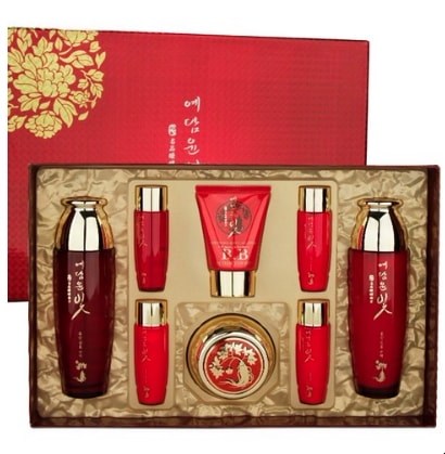 ベーシックコスメティックスイェダムユンビットレッドジンセンジンユルレディース4点セット贅沢な漢方薬で 7,632円