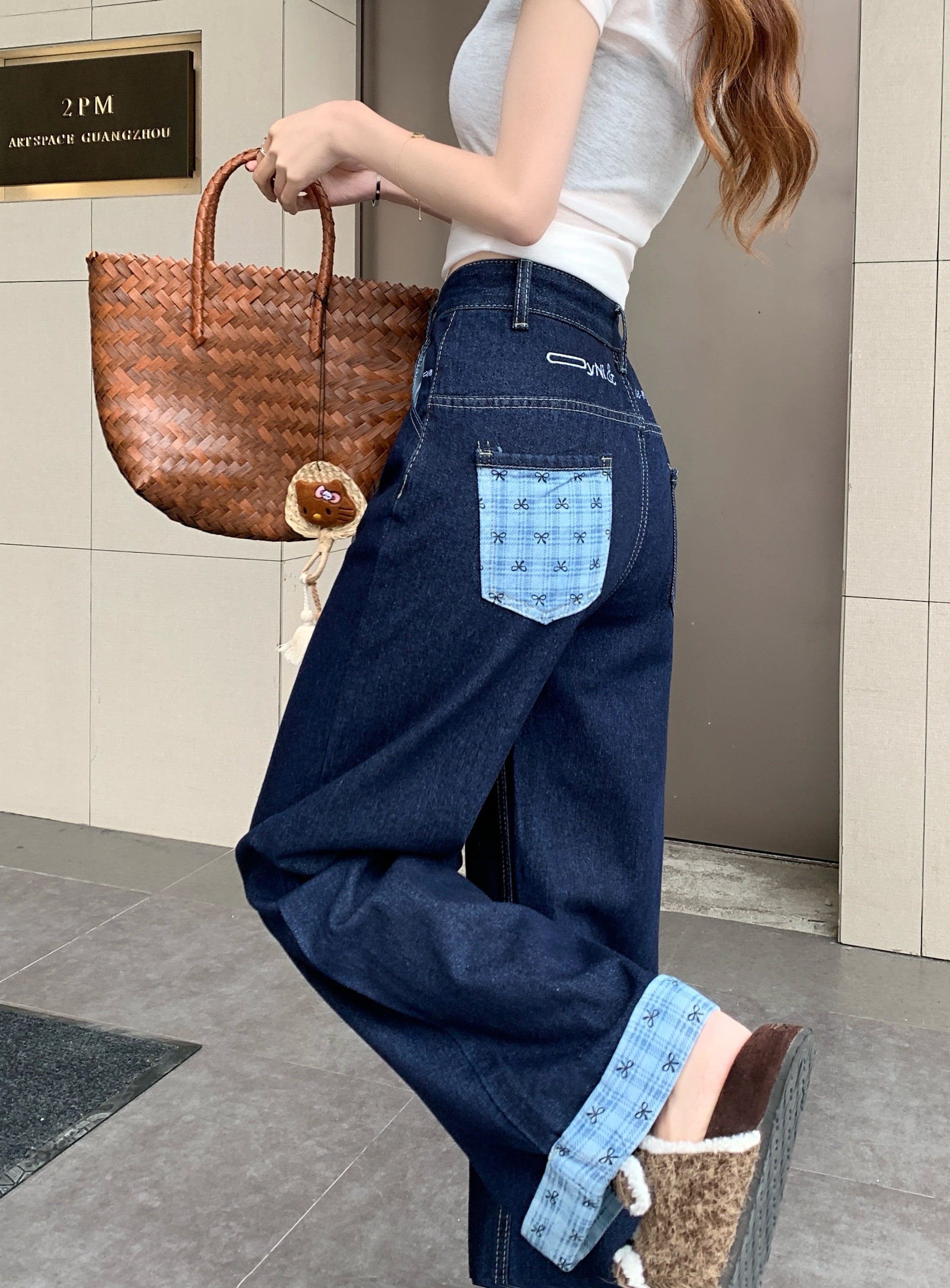 ジーンズ ストリートファッション系モップ韓国風ファッション練習ジーンズ 2025春夏 K-POP ボトムス シルエット加工ゆったりレッグレディースカジュアル型サイズ衣装 デニムパンツ ハイウエスト