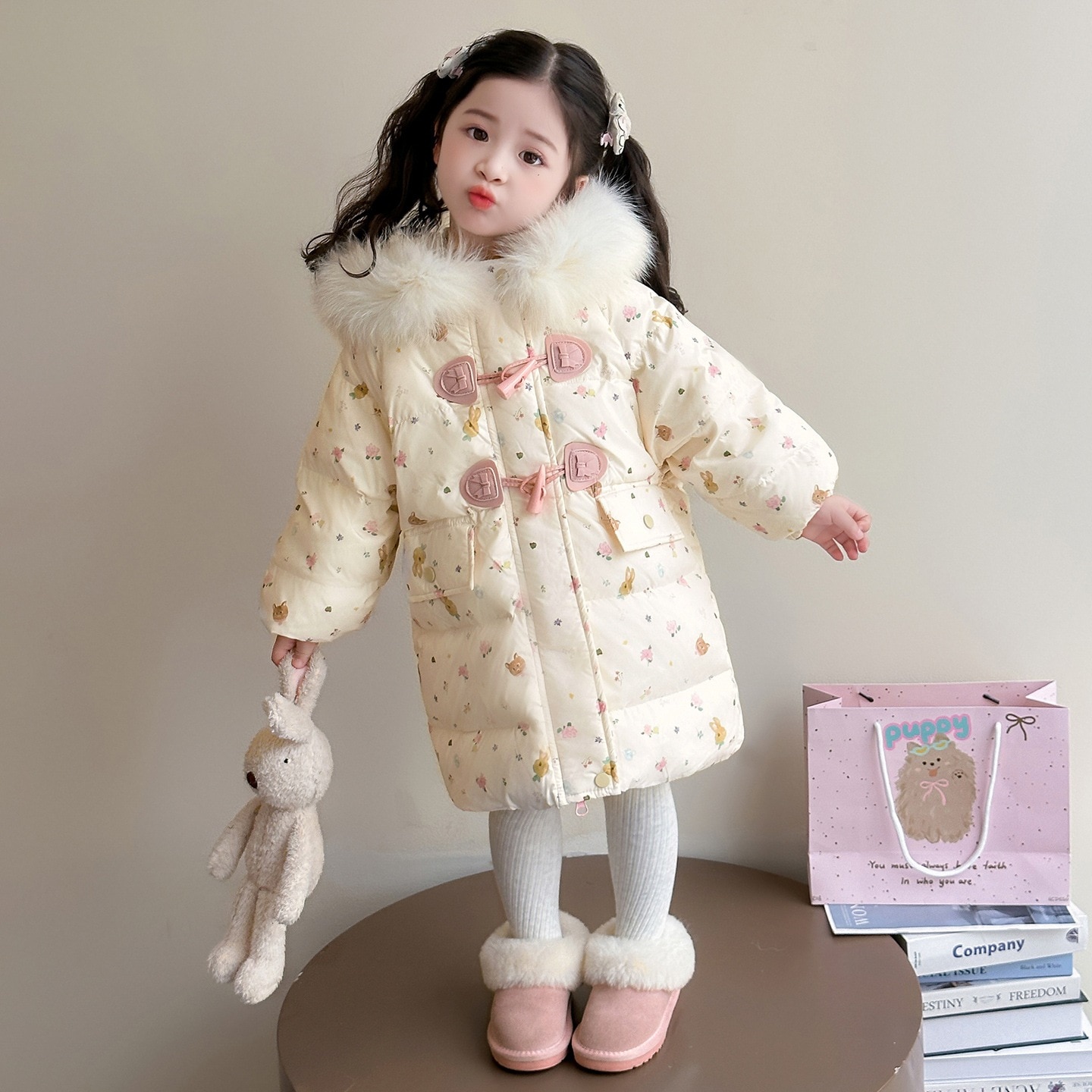 女の子用冬用ダウンジャケット新しいスタイリッシュなデザイン厚手で暖かい冬服美しいホワイトダックダウンジャケット