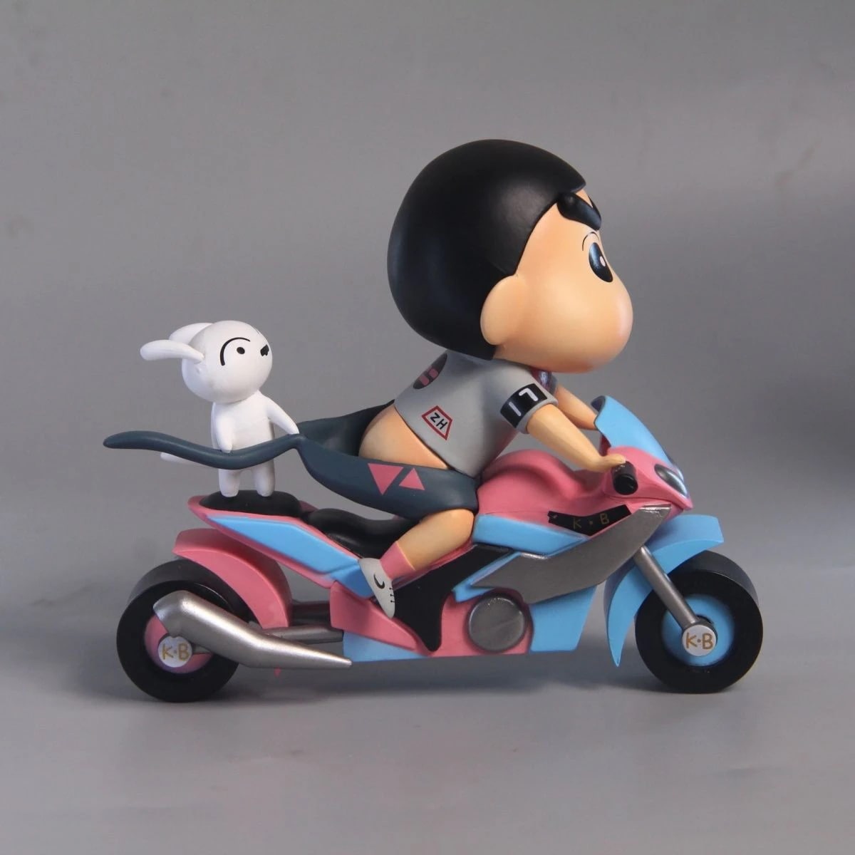 Shengchuang アニメーションオートバイフィギュア小型オートバイタイヤ可動女の子誕生日ギフト