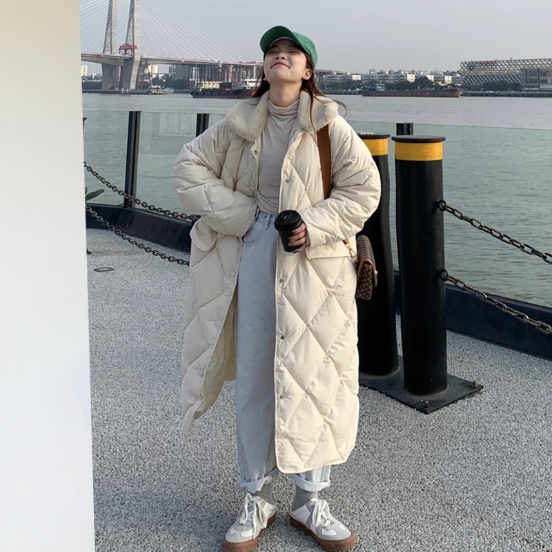 冬の女性の毛皮の襟特大の菱形パターンロングパーカーポケット女性の暖かい長い綿のオーバーコートシングル