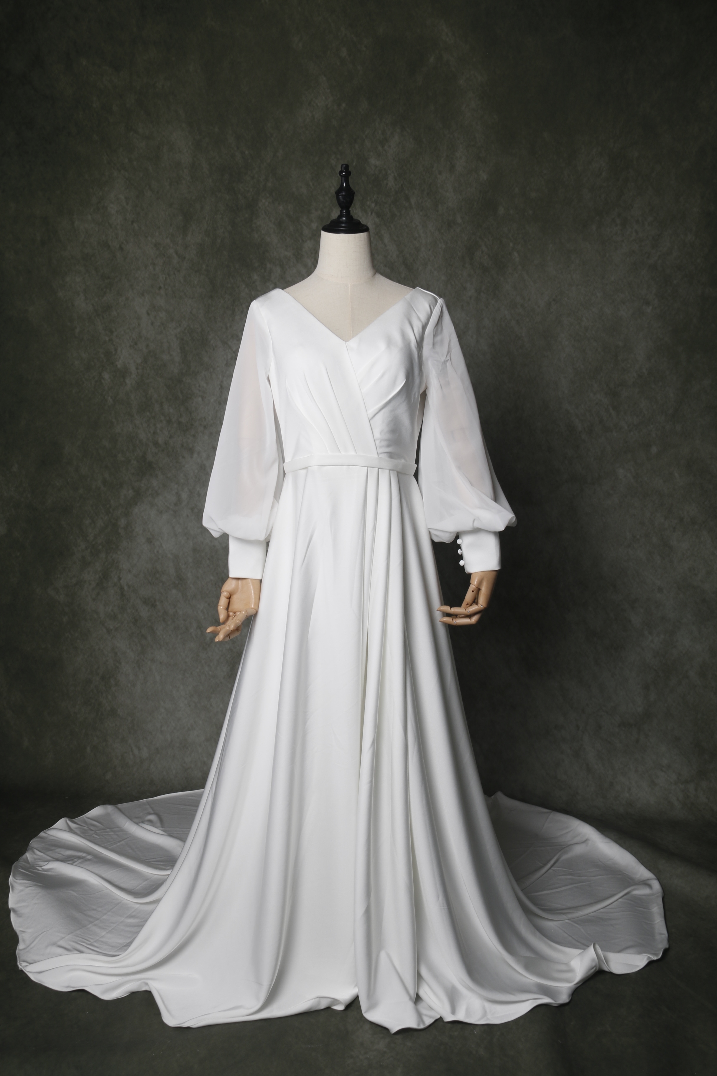 パーティードレス ホワイト Vネック 長袖 トレーン 背中見せ 二次会/演奏会