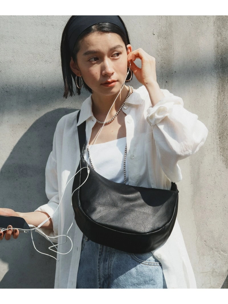 [ショルダー人気NO.1]【名品】ソフトレザーラウンドショルダーバッグ バッグ ショルダーバッグ ブラック グレー【先行予約】