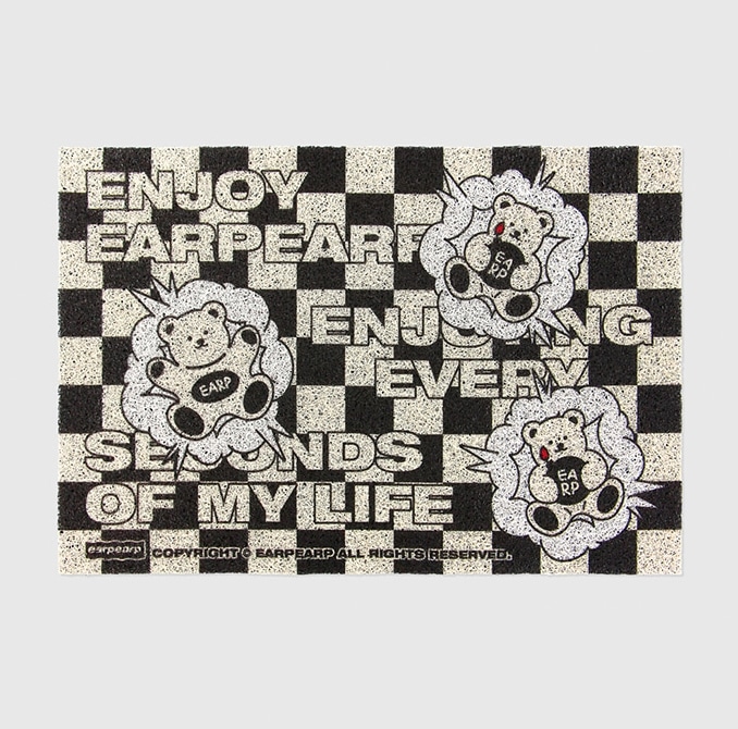 CHECK BOARD BABA FLOOR MAT