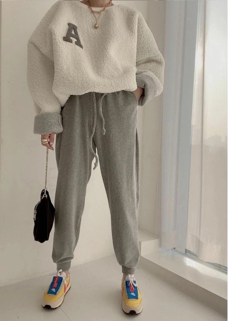 【急速出荷!】スウェット スウェット パーカー レディース スウェット シャツ レディース 秋 冬 オーバーサイズ プルオーバー おしゃれ あったか トップス トレーナー 長袖 ゆったり カジュアル