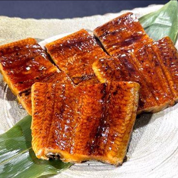 三重県 木曽三川ブランド うなぎ蒲焼(カット) 5枚 国産鰻 蒲焼 国産 鰻 うなぎ 化粧箱入り 木曽三川 うなぎ蒲焼き 土用の丑の日 土用 お祝い 海鮮 ギフト 贈り物 贈物