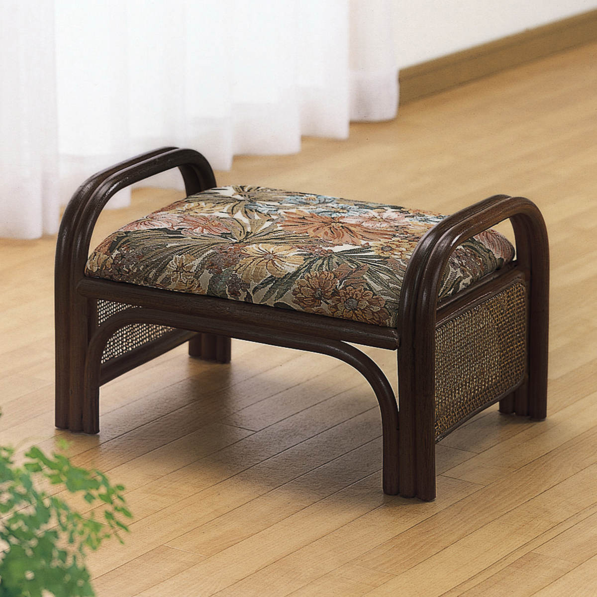 籐 楽々座椅子 ロータイプ 座面高23cm 正座椅子 ラタンチェア ラタン製 椅子 籐製座椅子 チェア パーソナルチェア リラックスチェア 和 アジアン 肘掛け付き