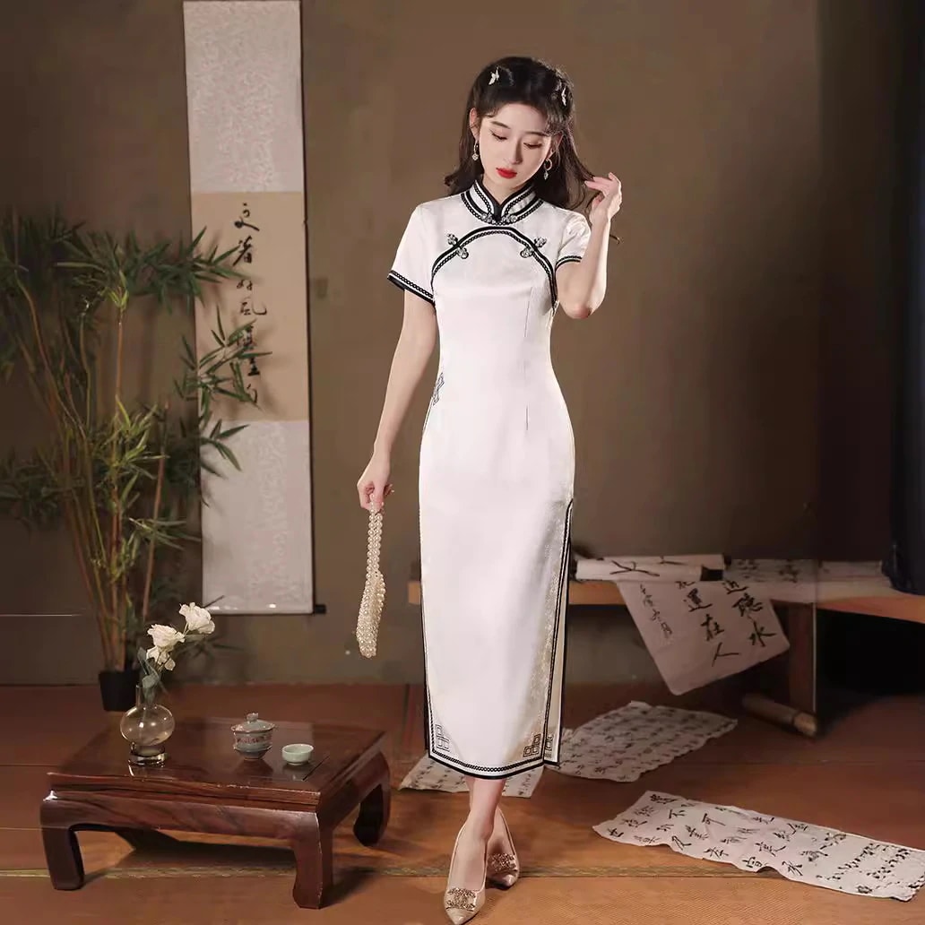 2025春夏改良チャイナドレスヤングスタイルロングスリム新風デイリーチャイナドレス工場 4,930円