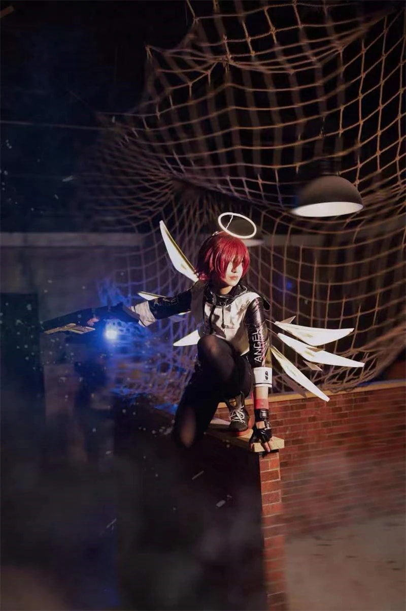エクシア アークナイツ cosplay 翼 道具 装備 発光しない