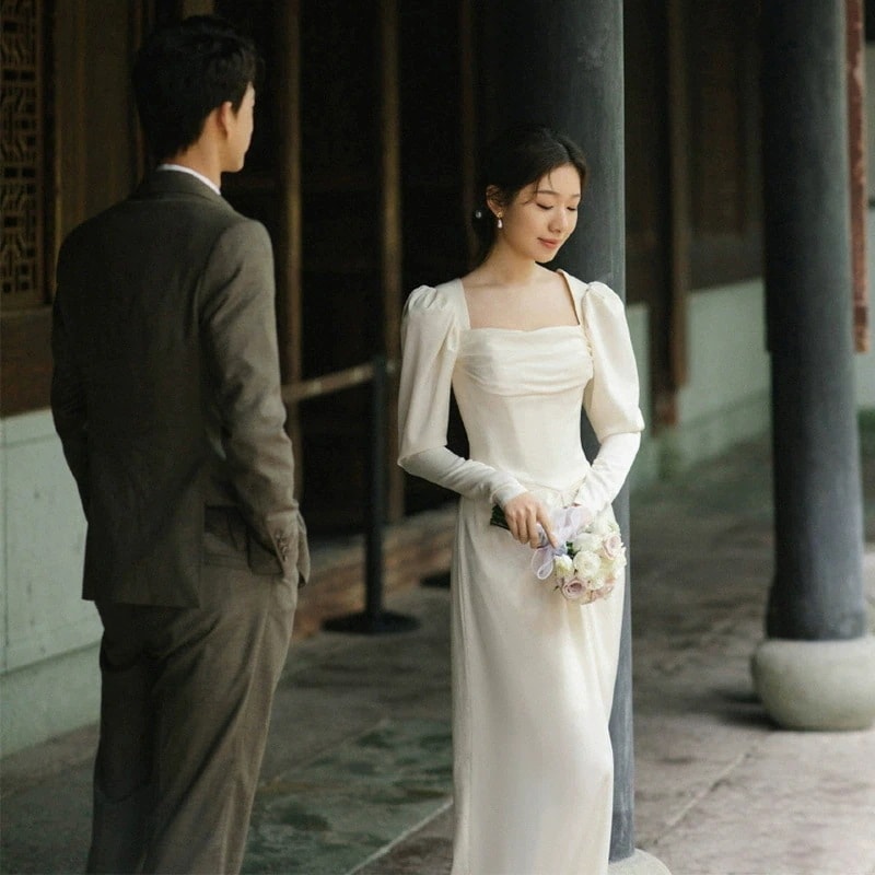 フィッシュテールのウェディングドレス白サテンのロングドレス二次会結婚式ドレスパーティードレス花嫁フォトウエディングビーチフォト前撮り後撮り披露宴
