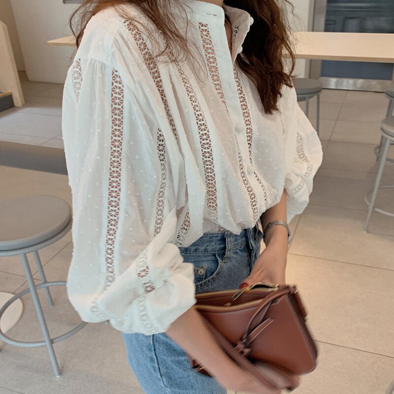 トップス シャツ ブラウス レディース 春 秋 きれいめ 白シャツ 長袖 ボリューム袖 Vネック 裾イン 透け感 ホワイト ワンサイズ かわいい 大人可愛い シンプル カジュアル 大人 上品 おしゃれ