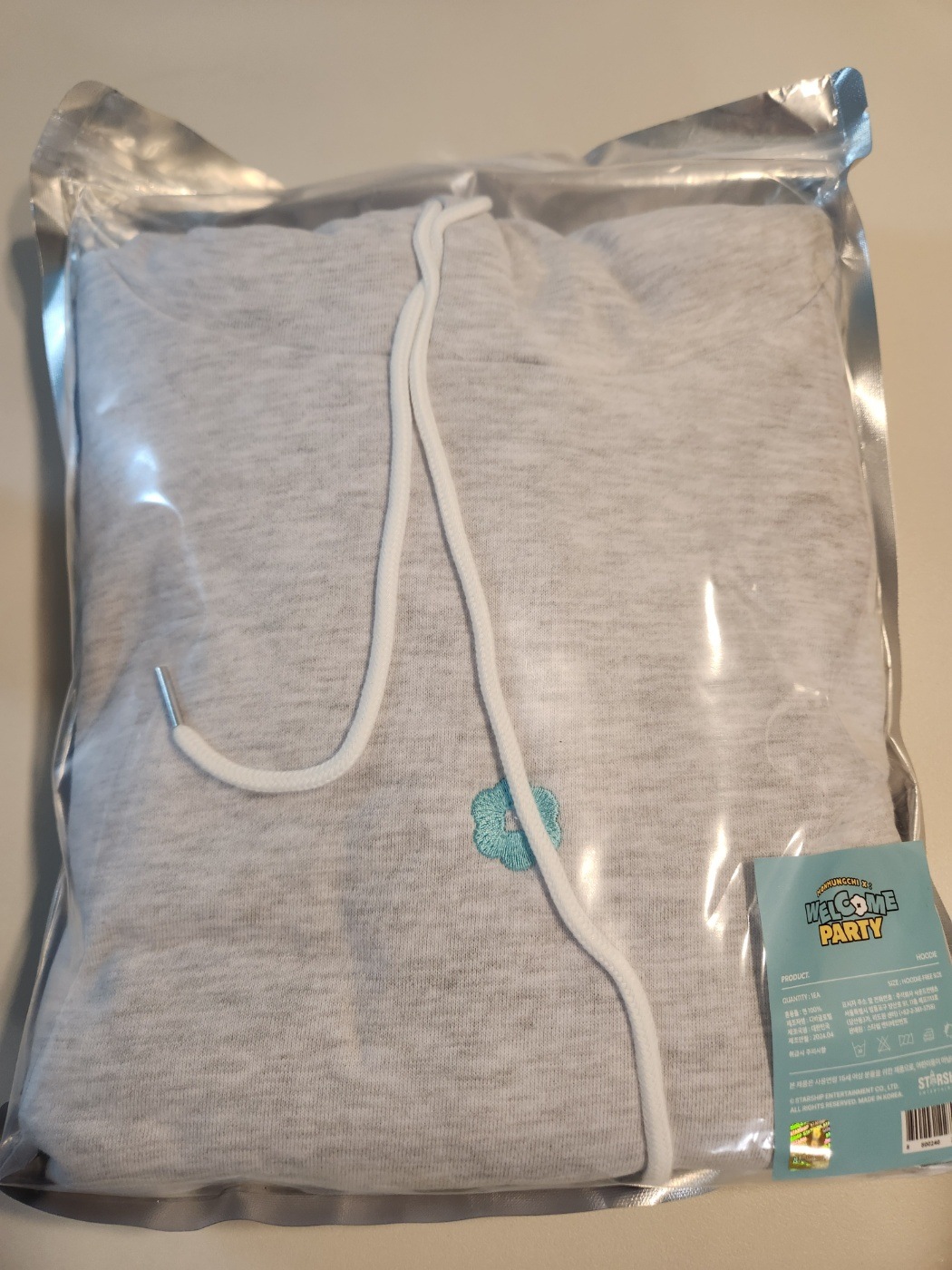 MONSTA X POP-UP STORE MONMUNGCHI X WELCOME PARTY HOODIE
