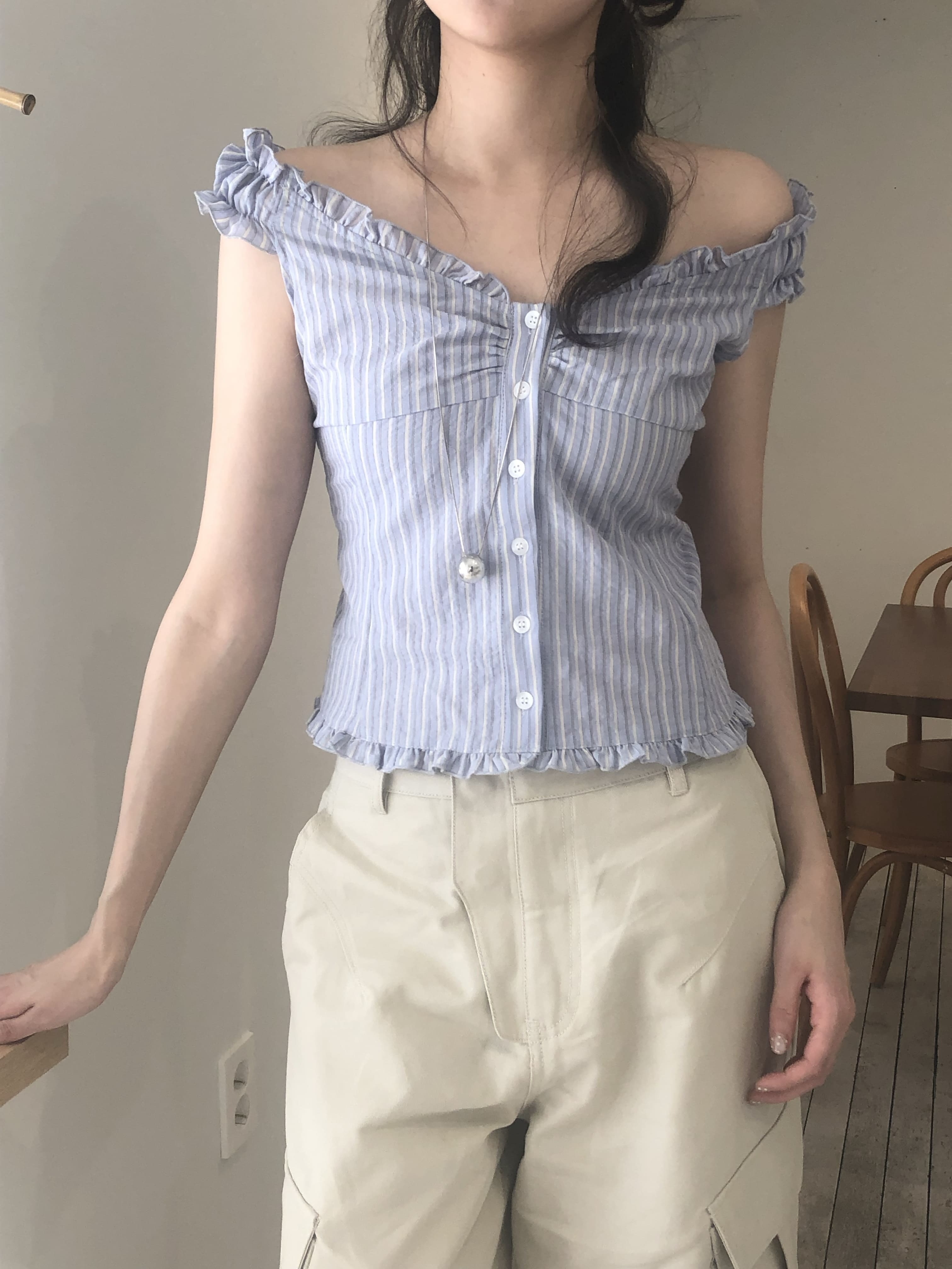 リモ フリルキャミソールブラウス