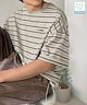 ベージュ