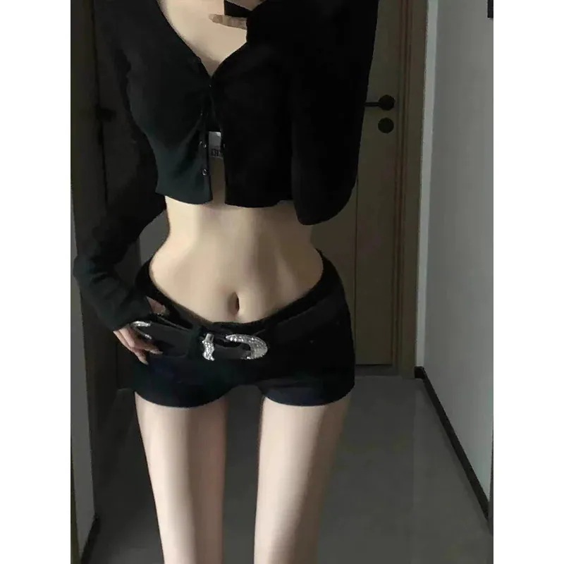 【20点セット】【急速出荷】2025夏 デニムショートパンツ ハイウエストタイトストレート夏の新作スリムショートブラック ハーフパンツ レディース ショーツ 韓国ストリートファッション デニムパンツ