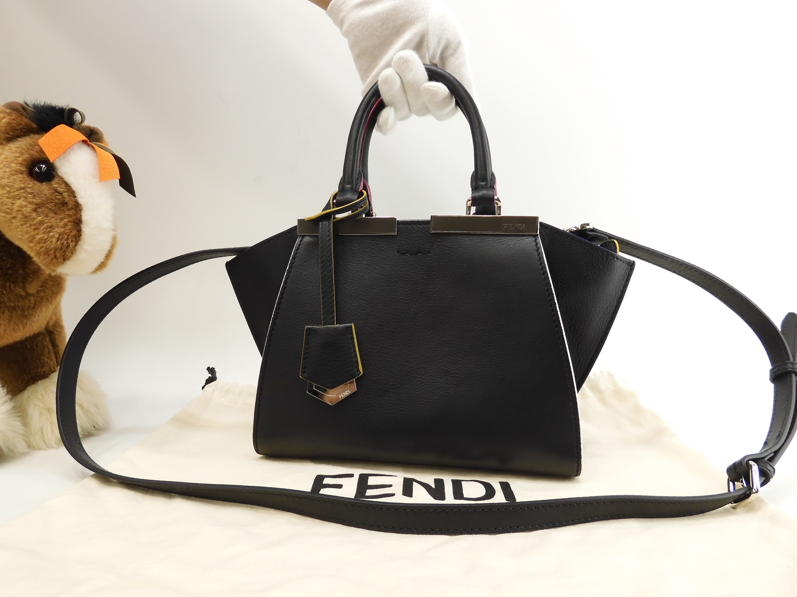 トロワジュールミニ レザー黒 ミニハンドバッグ ポシェット 美品@ 39 46,380円