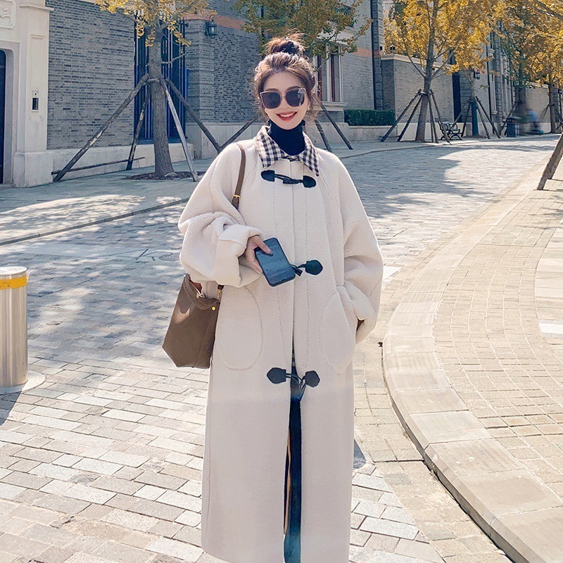 2024オックスホーンバックルラムウールコートウールコート女性冬厚く段落長いセクション緩い韓国の学生潮