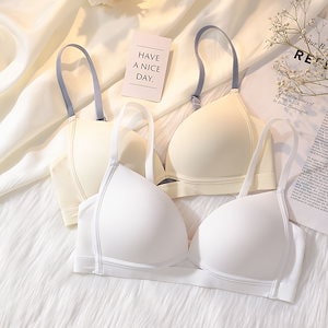 人気ブラジャー 期間 可愛いセット下着 人気ブラ シームレス ブラ レディース 薄手 くまちゃん ギャザリング ノンワイヤー 快適 ブラジャー 補正下着