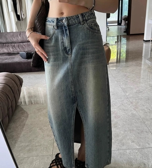 レディース スカート 上着 ストレートパンツ テーパードパンツ デニム ブルーデニム カラーデニム かわいい 大人可愛い きれいめ シンプル カジュアル 上品 おしゃれ かっこいい レトロ アジアン 7,637円