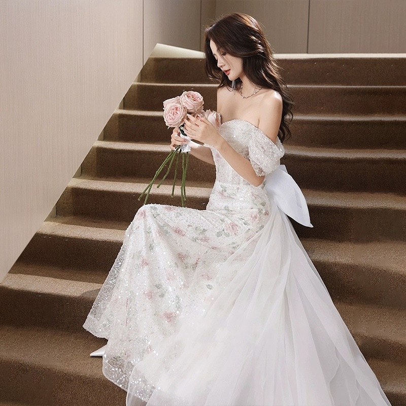 イブニングドレショルダーホワイトウェディングドレス女性ため2024重工業ファッションエレガントなスタイルブライダルベール