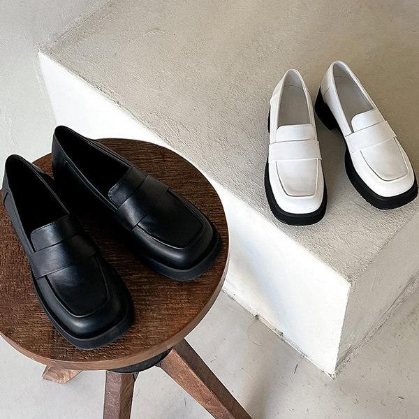 ローファー スクエアトゥ フラット 厚底 レディース ローヒール 黒 白 ブラック ホワイト