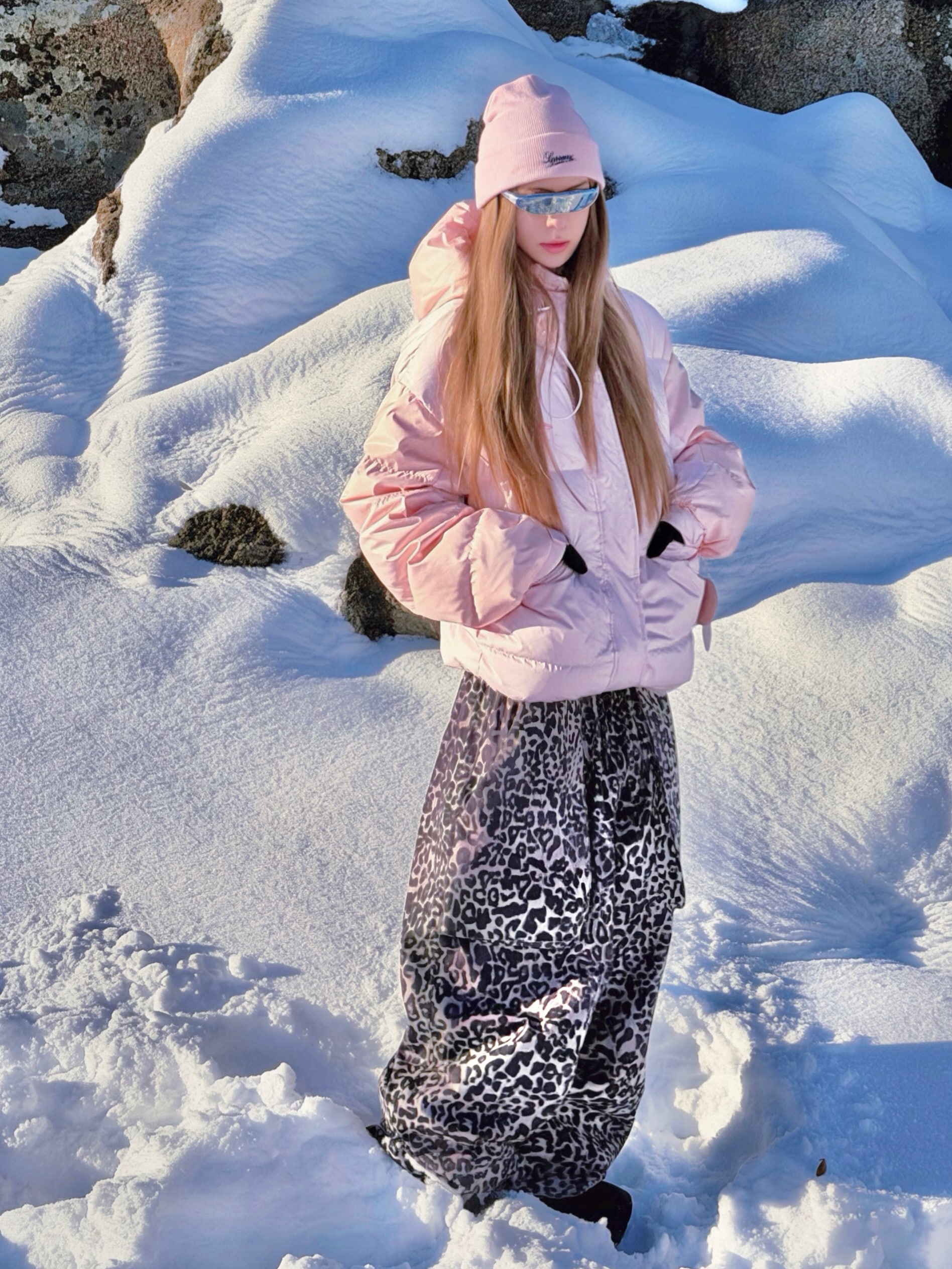 スノーボードウェア 2025 2026 ピンク ダウンジャケット（ダウン充填）ヒョウ柄 パンツ レディース メンズ スキーウェア スノボウェア アウター ロングパンツ