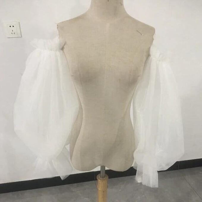 ウエディングドレス 取り外し袖 長袖　 パフスリーブ