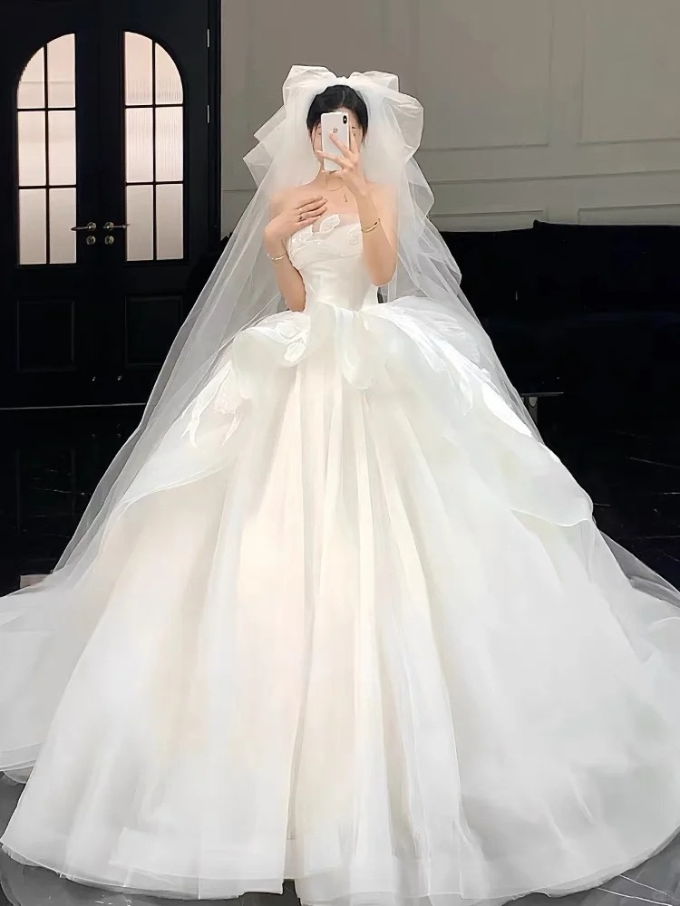 2025年花嫁のための高品質なテクスチャードチューブトップウェディングドレス 16,080円