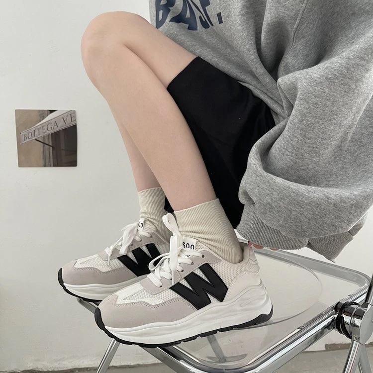 【即納】疲れない シューズ 靴 厚底 レディース スニーカー 新作