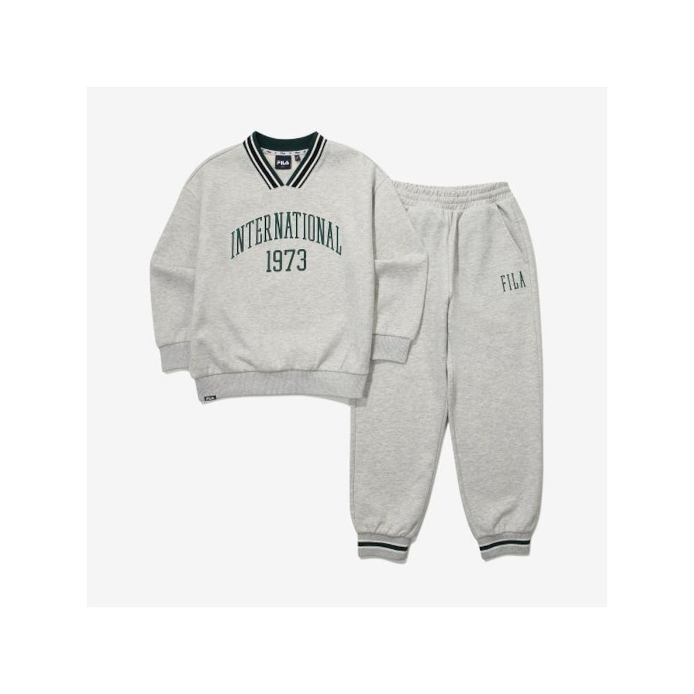 FILA KIDS ブイネックバシティロゴセットアップ(FK2FSG1201M_SGE)