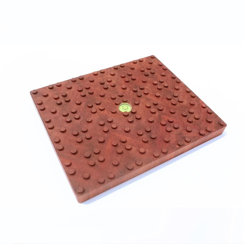 WoodEncube社レゴ型用水準器付き台座（チェリー）