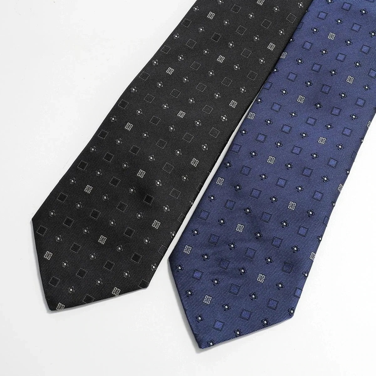 GIVENCHY ジバンシィ ネクタイ J5906 メンズ シルクタイ 4Gエンブレム ジャガード 刺繍ロゴ スモールロゴ レギュラータイ カラー2色