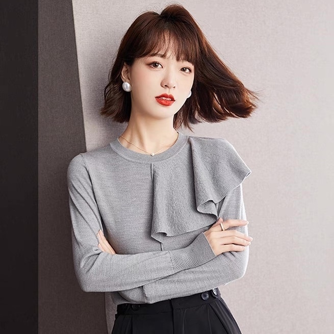 レディース トップス ニット 長袖 ラウンドネック 襟付き 丸襟 アシンメトリー フェミニン フリル かわいい 大人可愛い シンプル 上品 おしゃれ 個性的 クール モード系 エレガント モダン 5,151円