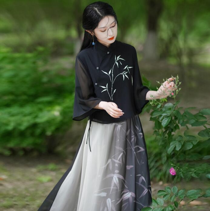 ナチュラルチャイナ服2点セット 黒系 水墨 改良漢服 チャイナドレス 中華服 セットアップ 竹 七分袖 チャイナブラウス ロング グラデーション シフォンスカート 大人 中国民族風 エス 穏やか
