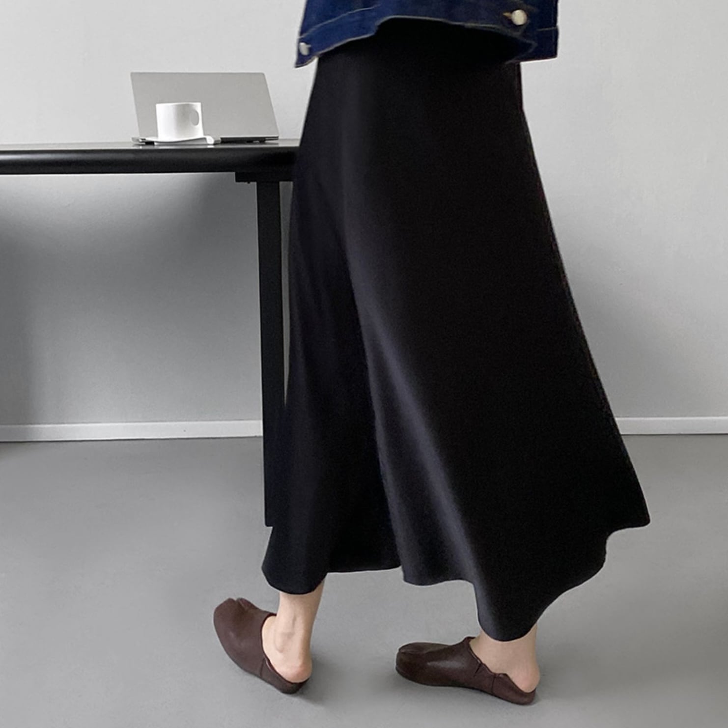 スリット入り ロングスカート レディース スカート ロング セミフレア タイト フェミニン サイドスリット 大人可愛い きれいめ シンプル 上品 おしゃれ 存在感 無地 オールシーズン オフィス